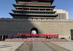 太原科大门诊部在五一广场为太原市民提供义诊服务